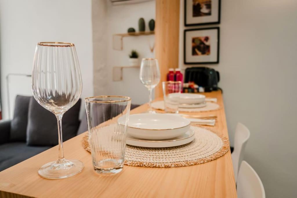 Compleet En Modern Appartement In Het Authentieke Stadshart Villajoyosa Buitenkant foto