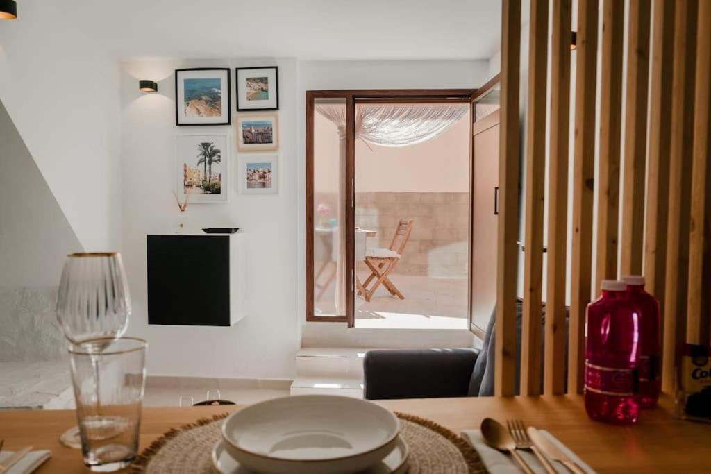 Compleet En Modern Appartement In Het Authentieke Stadshart Villajoyosa Buitenkant foto