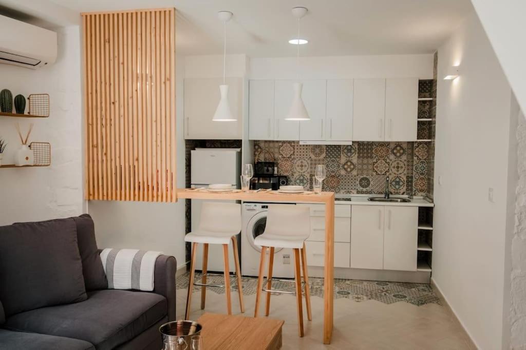 Compleet En Modern Appartement In Het Authentieke Stadshart Villajoyosa Buitenkant foto