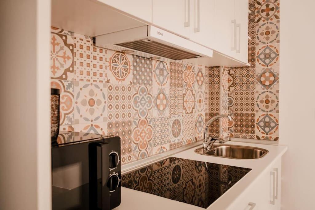 Compleet En Modern Appartement In Het Authentieke Stadshart Villajoyosa Buitenkant foto